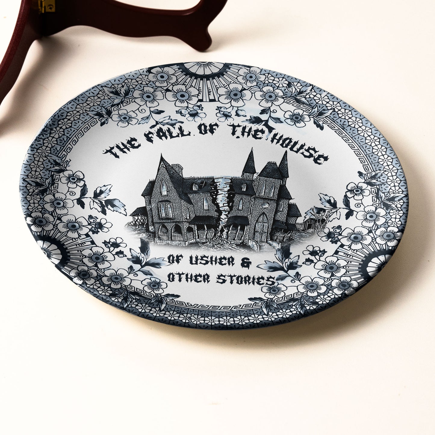 The Fall of the House of Usher Ceramic Plate – Gothic Horror Collection