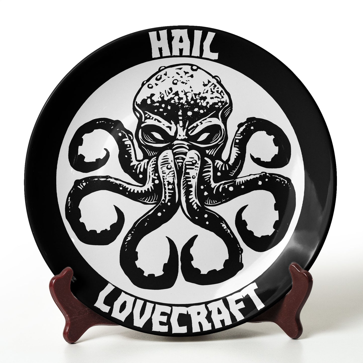 Hail Lovecraft Decorative Ceramic Plate – Dark Cosmic Horror Aesthetic