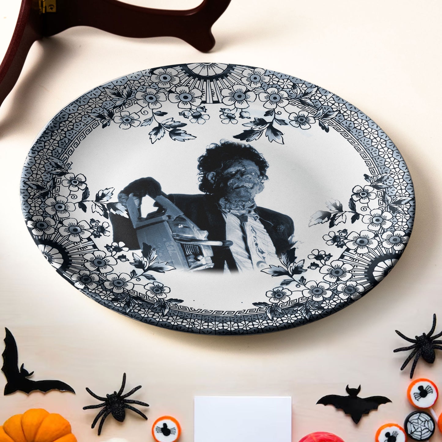 Vintage Horror Ceramic Plate – Leatherface