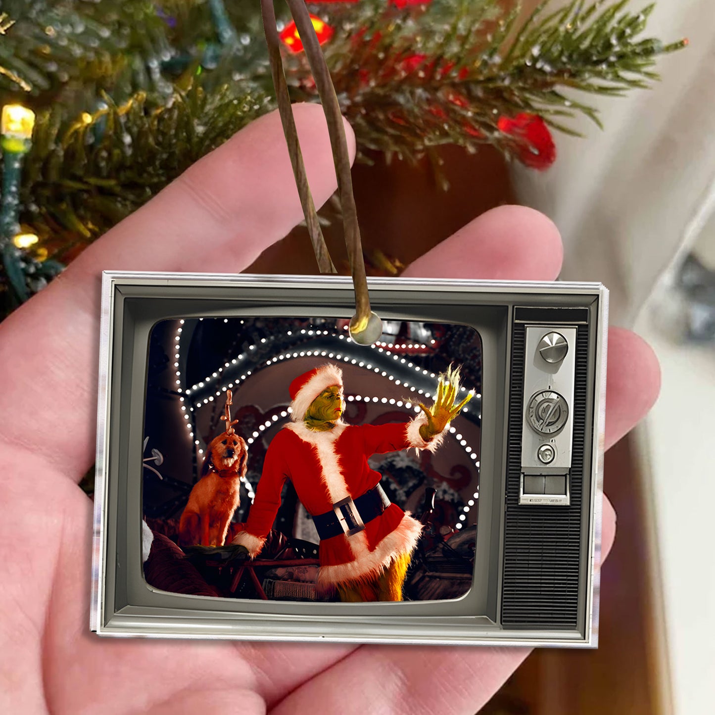 🎄 The Grinch Christmas Acrylic Ornament – Retro TV Holiday Decoration