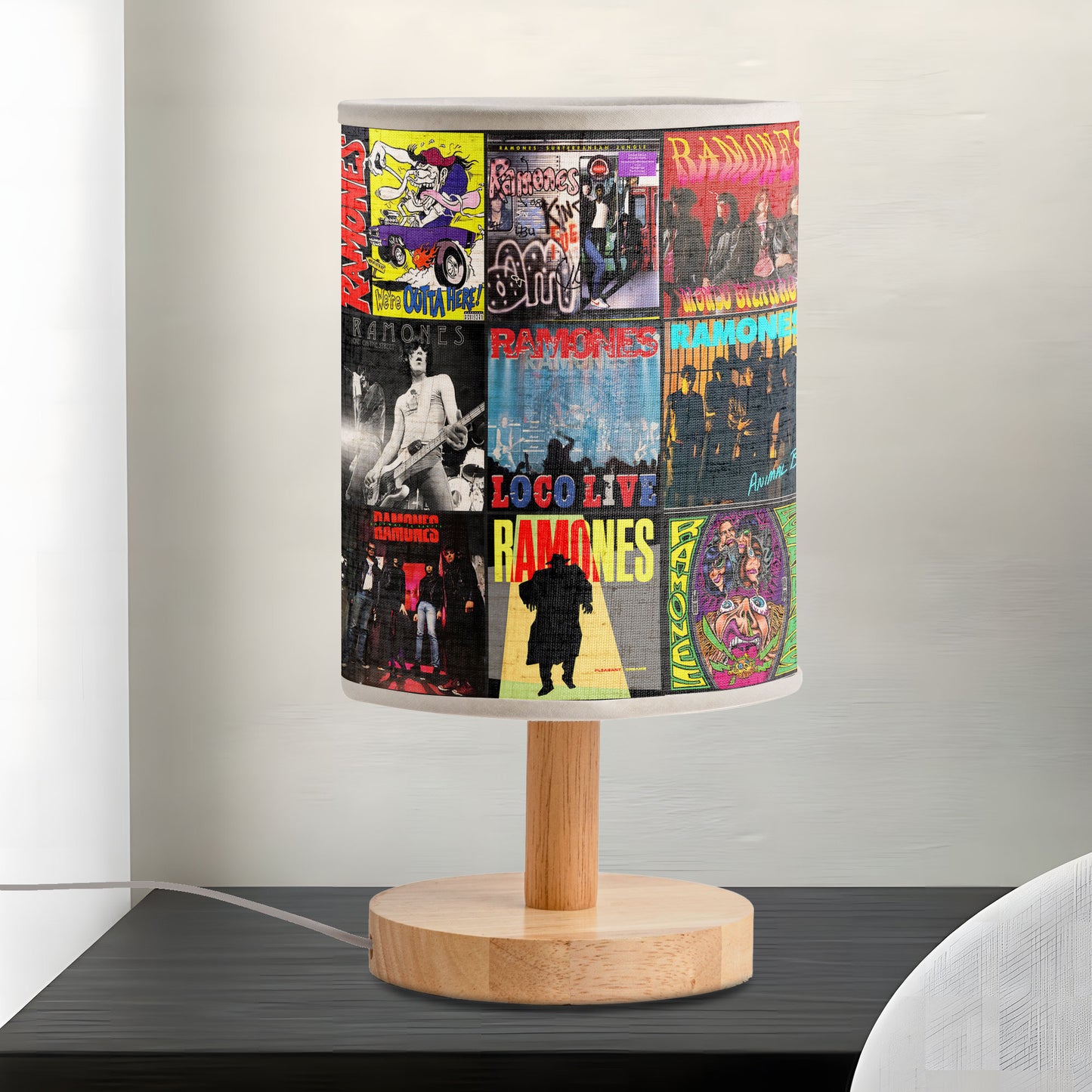 ⚡ Ramones Album Art Decorative Lamp