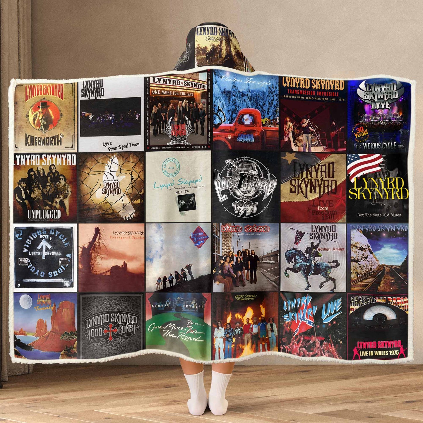 Lynyrd Skynyrd Wearable Hooded Blanket – Southern Rock Comfort
