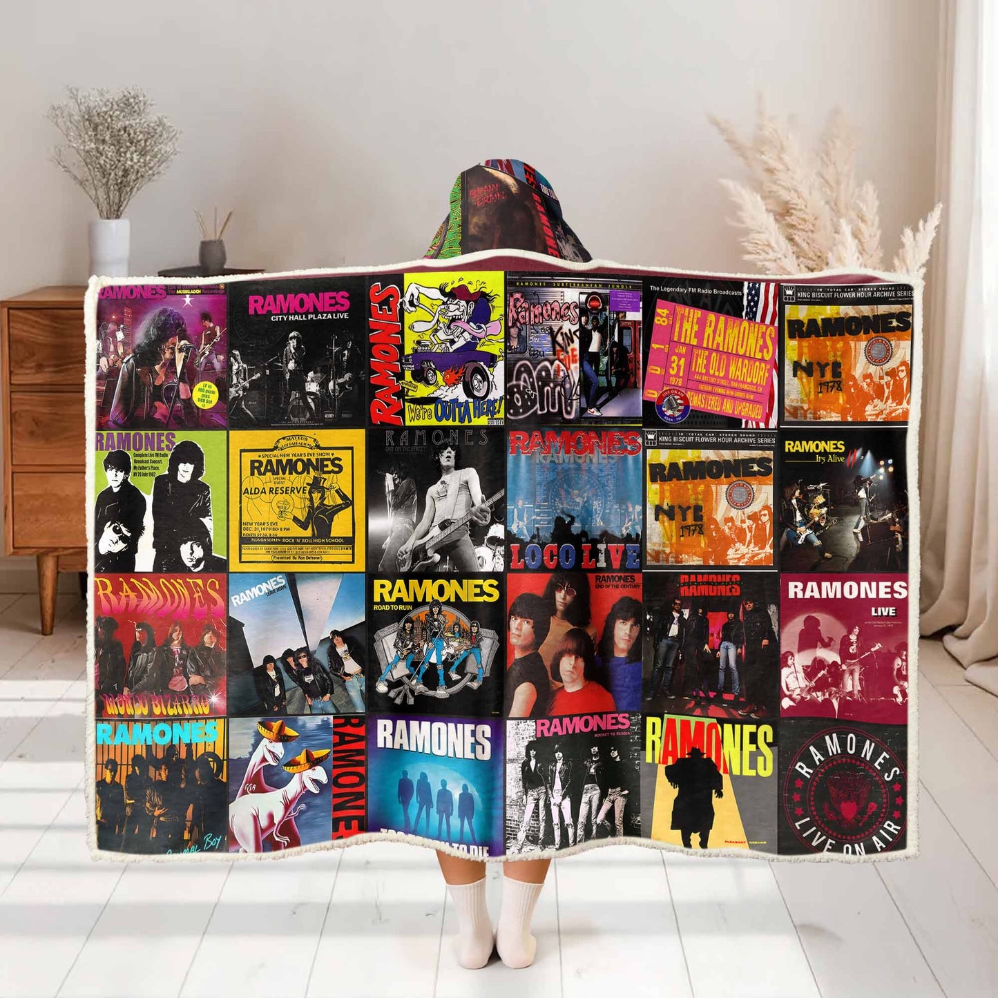 Ramones Wearable Hooded Blanket – Punk Rock Warmth & Attitude