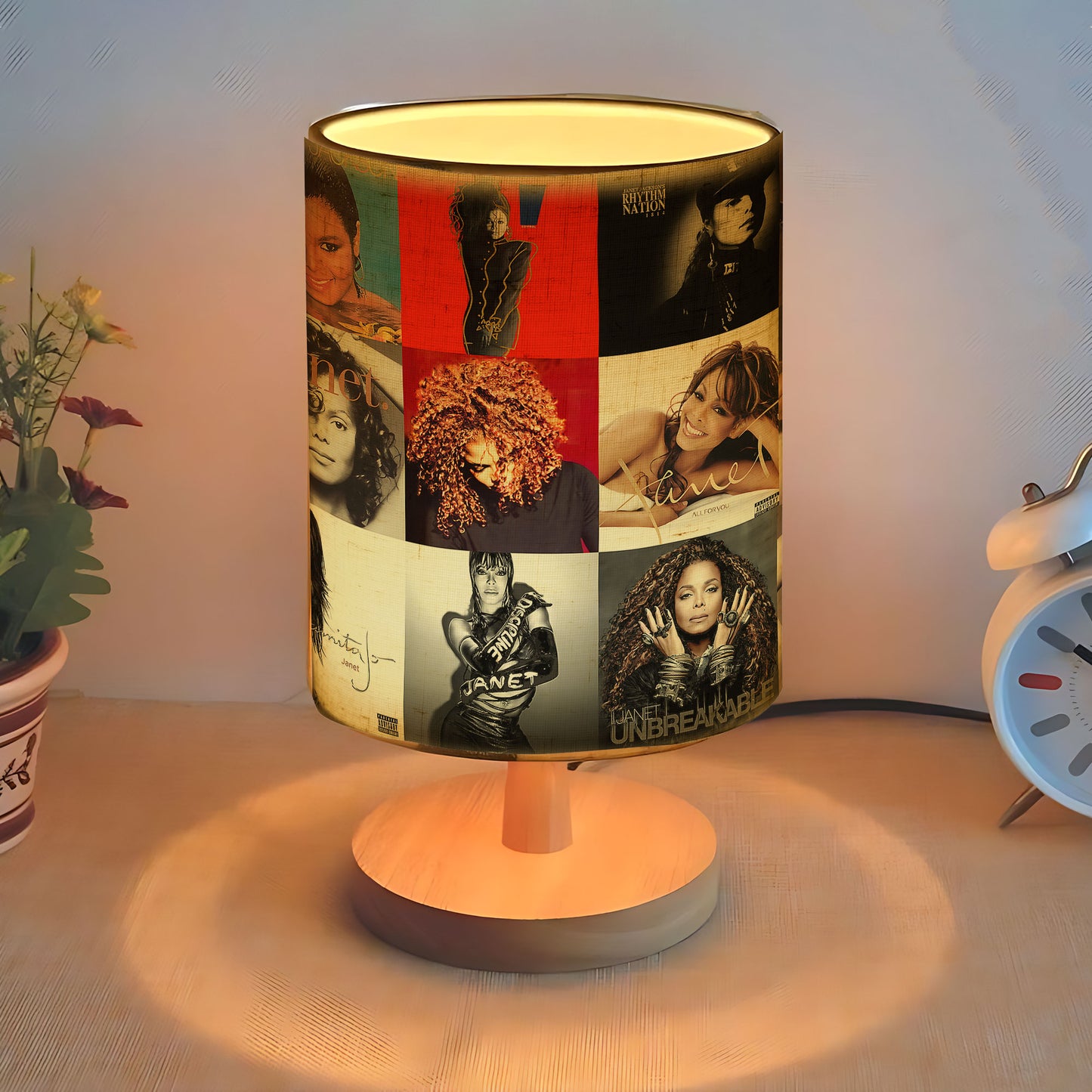 🎶 Janet Jackson Album Cover Table Lamp – Music Icon Edition