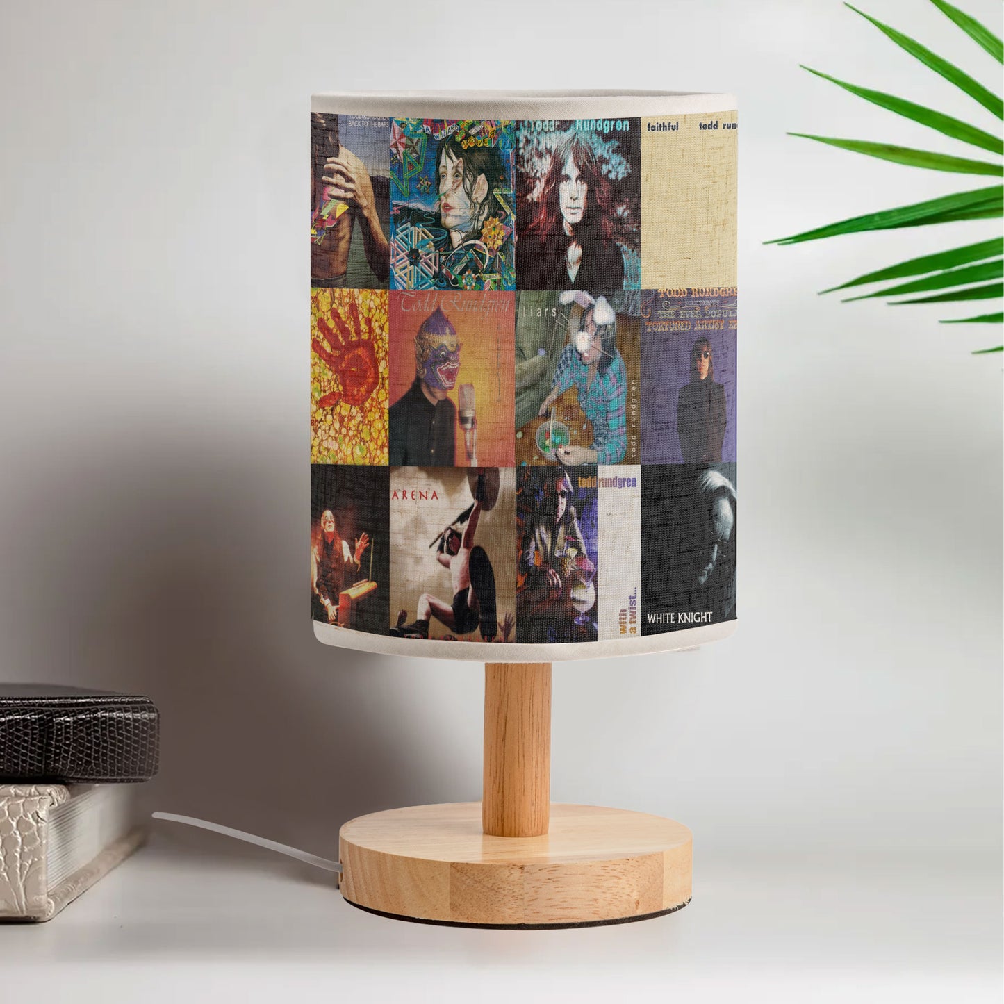 Hello It’s Me – Todd Rundgren Albums Lamp 🎶✨