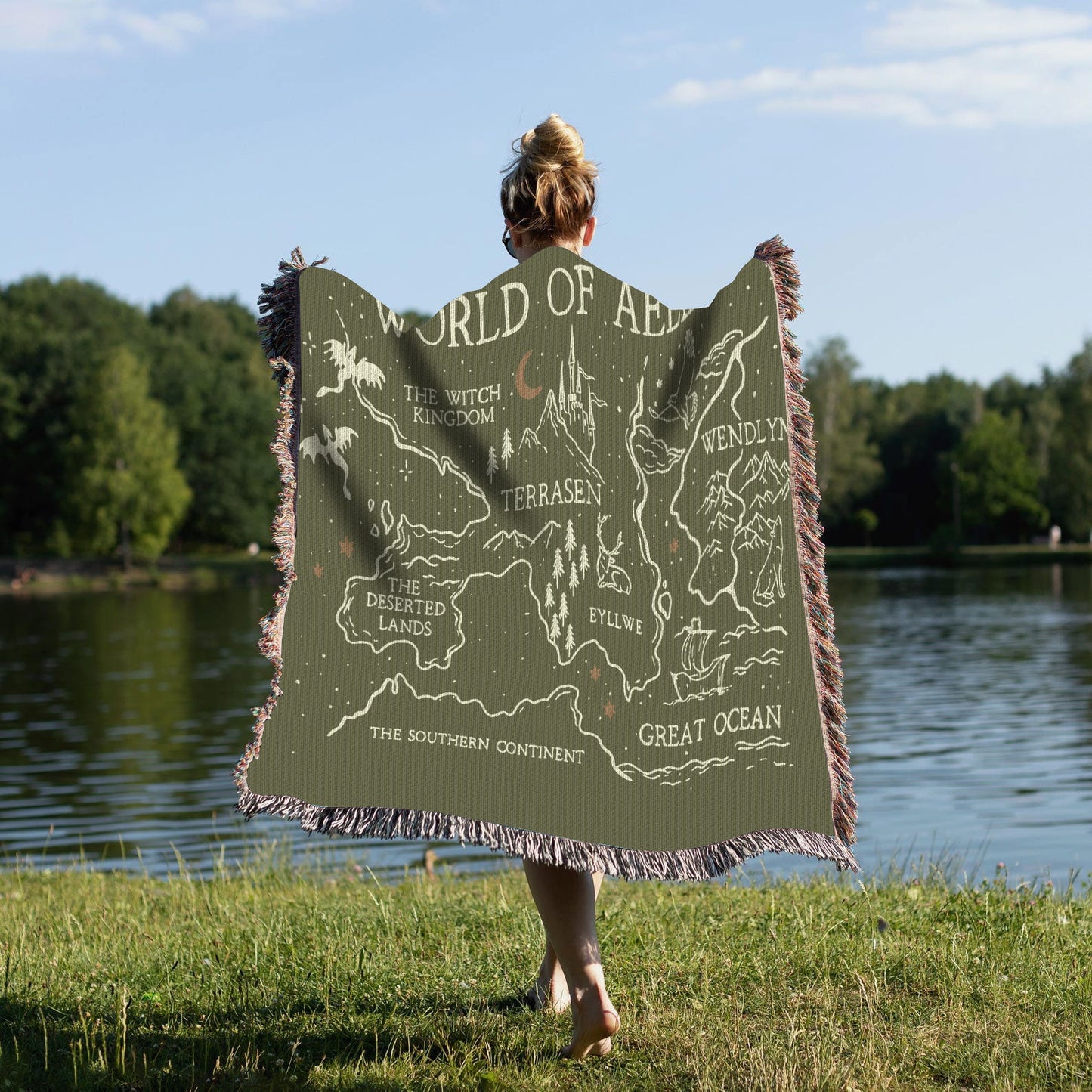 World of Aelin – Throne of Glass Woven Map Blanket