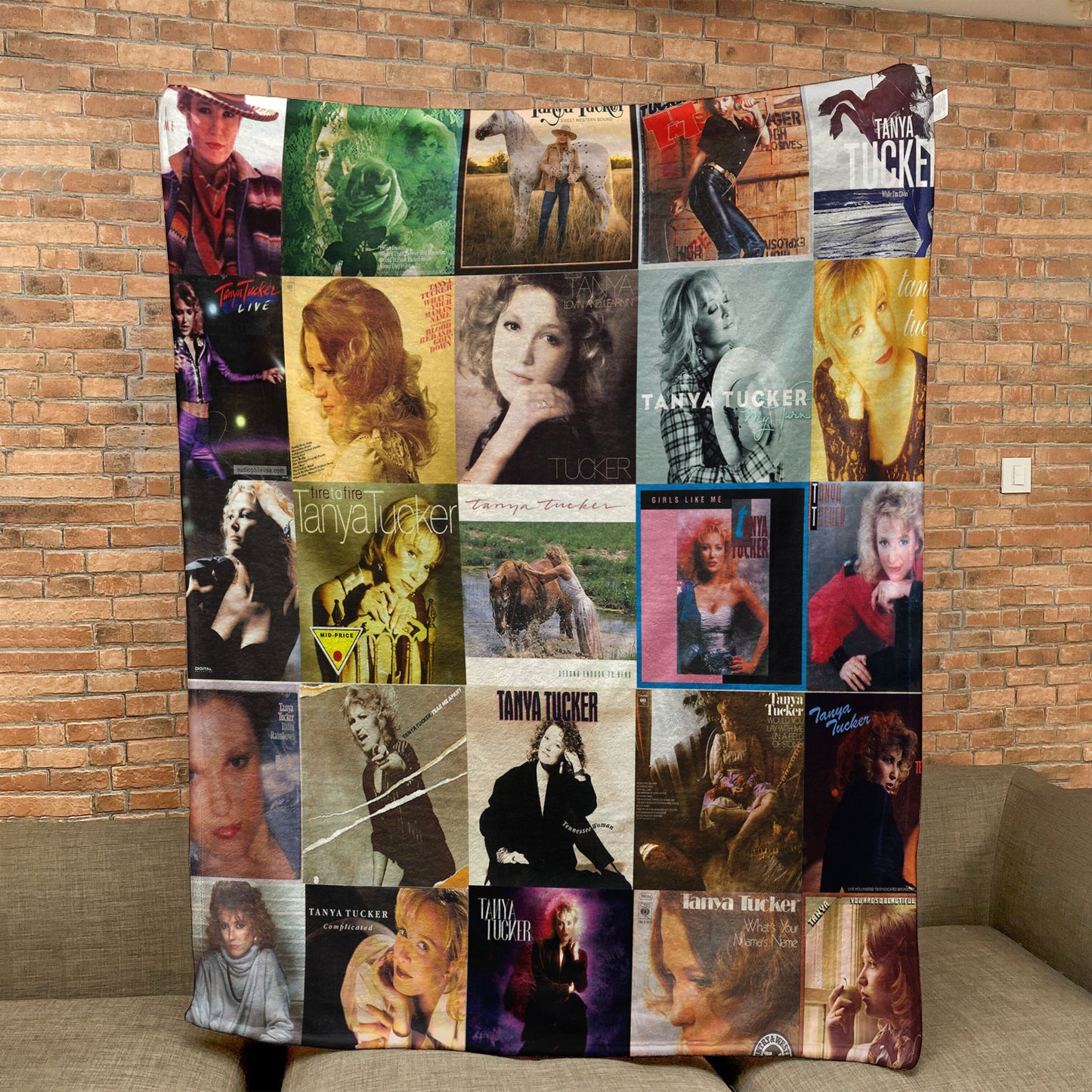 Tanya Tucker Sherpa Blanket – A Classic Country Tribute for True Fans
