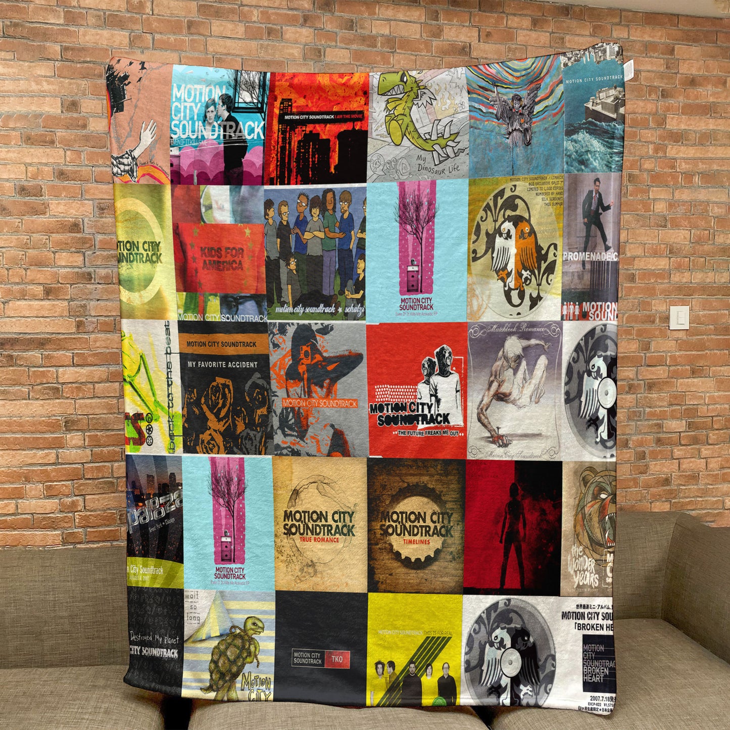 Motion City Soundtrack Sherpa Blanket – A Cozy Throwback for Pop-Punk Hearts