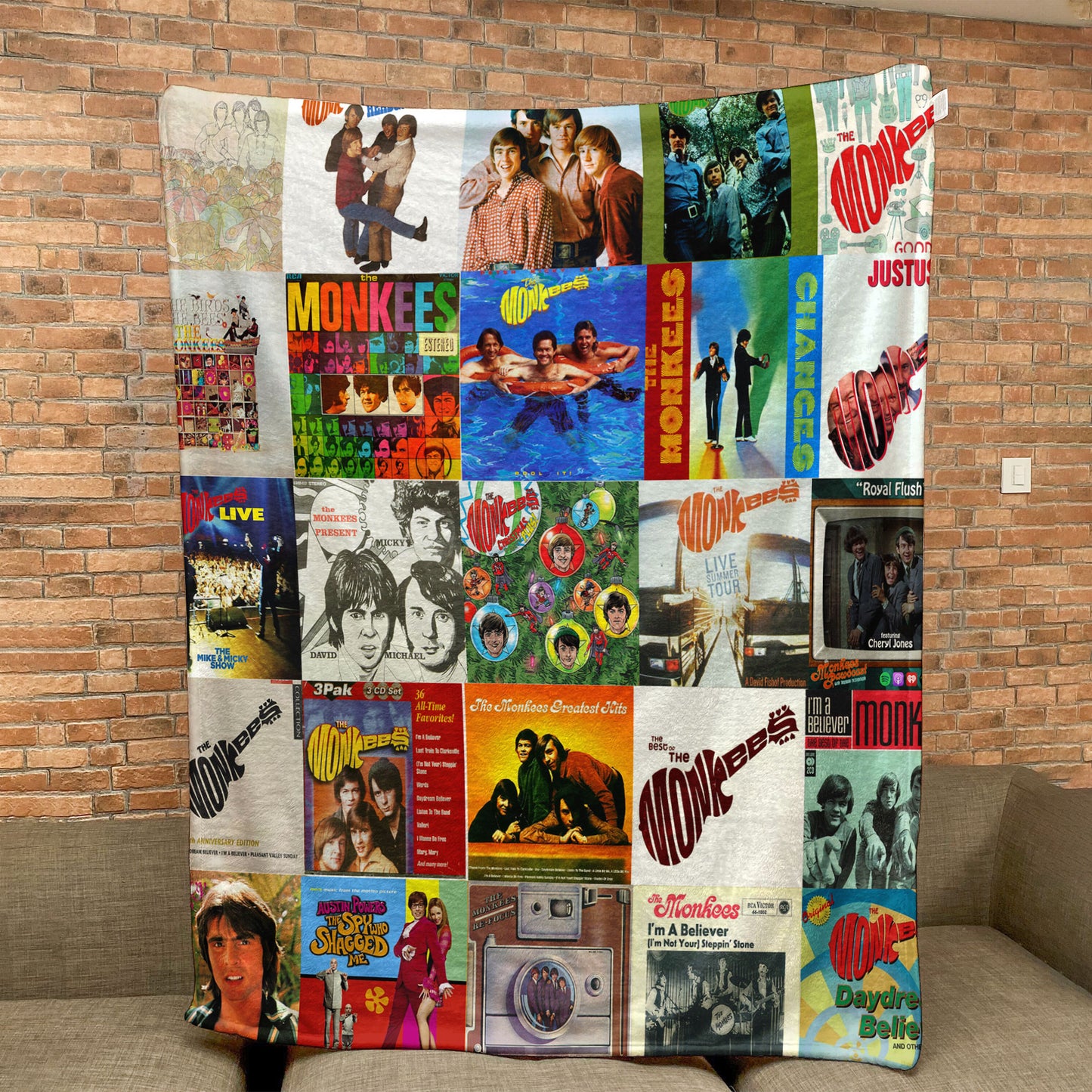 The Monkees Sherpa Blanket – Retro Pop Warmth Wrapped in Iconic Album Art