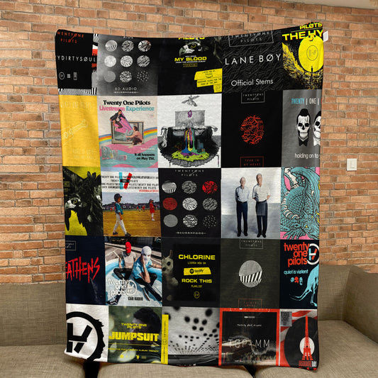 Twenty One Pilots Sherpa Blanket – Alt-Pop Warmth Wrapped in Iconic Era Artwork