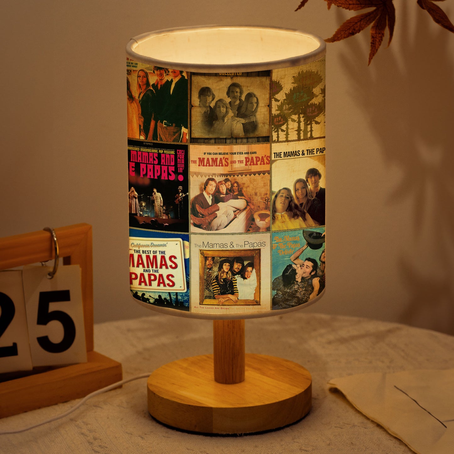 The Mamas & The Papas Album Art Table Lamp – Classic Folk Rock Decorative Light