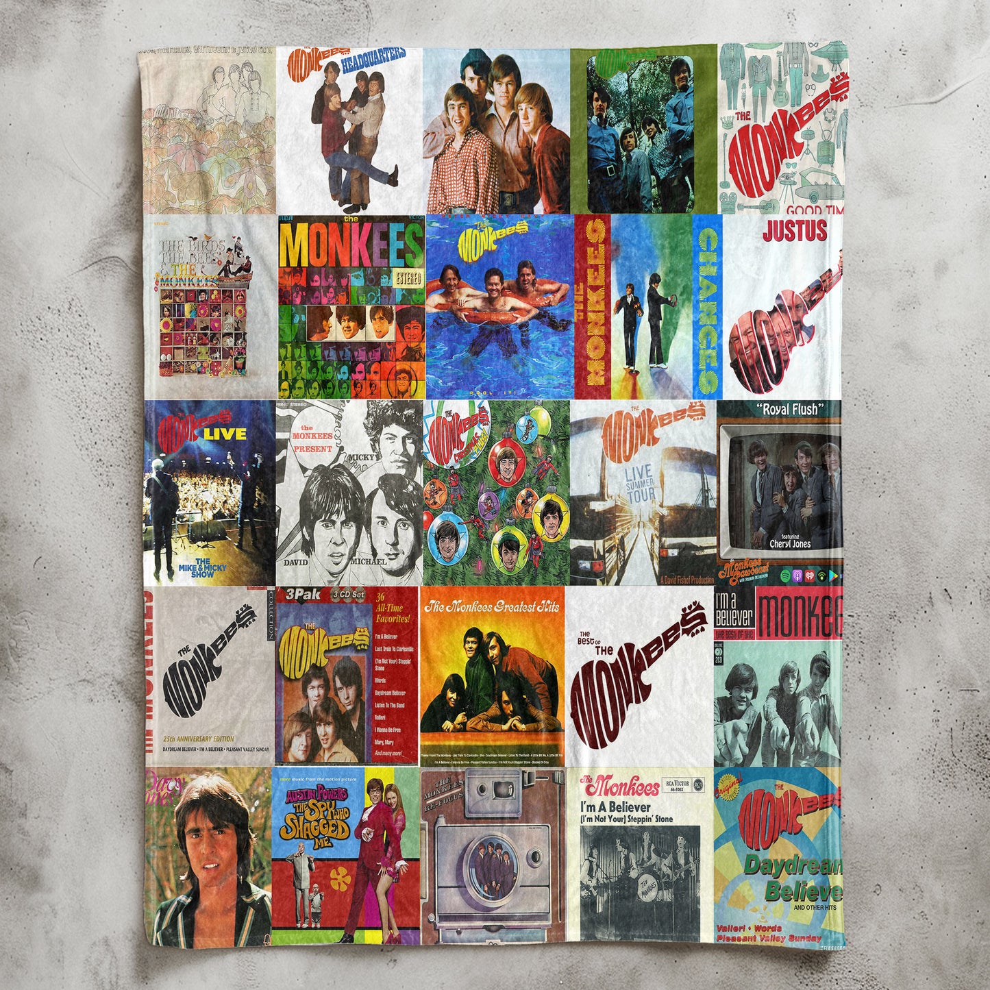 The Monkees Sherpa Blanket – Retro Pop Warmth Wrapped in Iconic Album Art