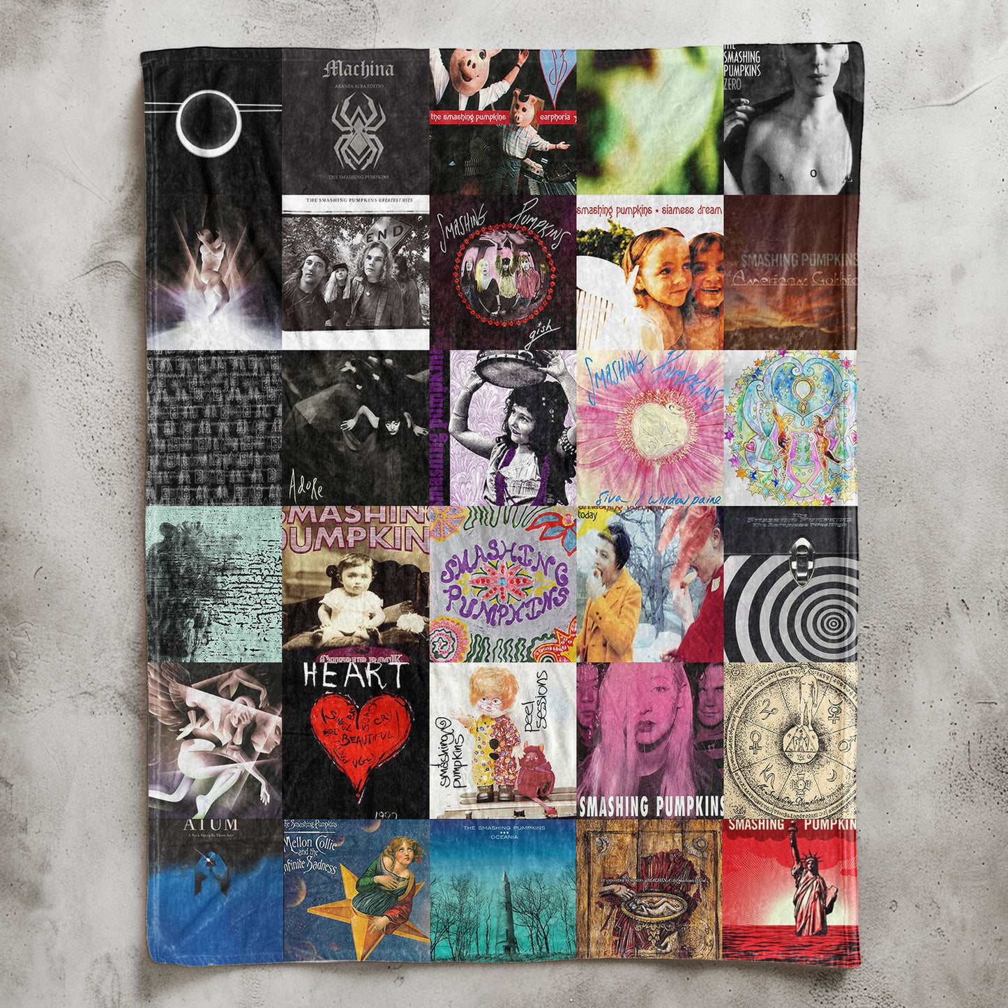 The Smashing Pumpkins Sherpa Blanket – A Grunge-Era Dream You Can Wrap Yourself In