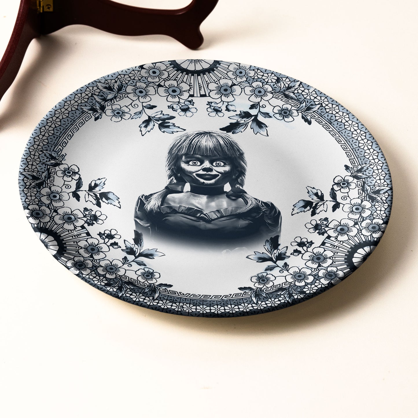 Annabelle Haunted Doll Decorative Ceramic Plate – Gothic Horror Collectible Home Décor