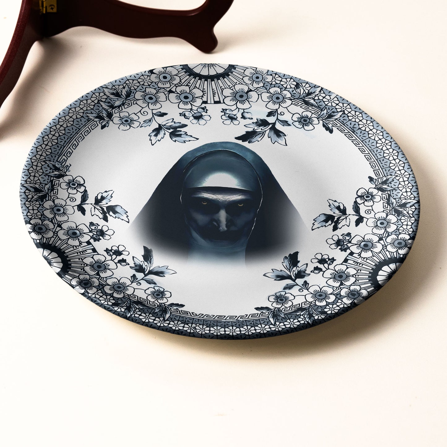 Valak The Nun Haunted Decorative Ceramic Plate – Gothic Horror Collectible for Haunted Home Décor