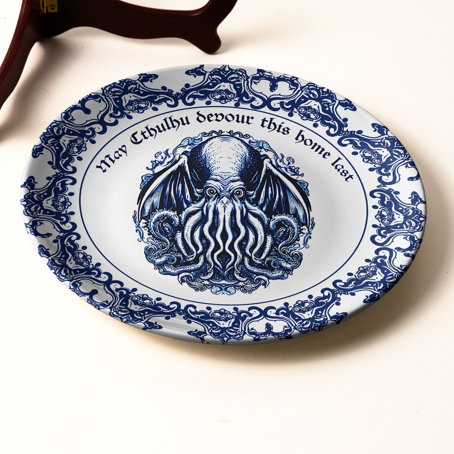 Gothic Cthulhu Decorative Ceramic Plate – Eldritch Elegance for Your Home