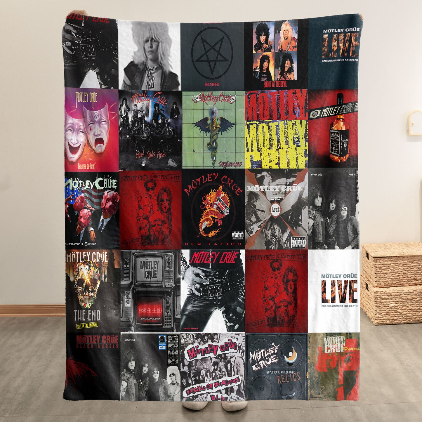 Mötley Crüe  Sherpa Blanket – Wild Energy for True Rock Rebels