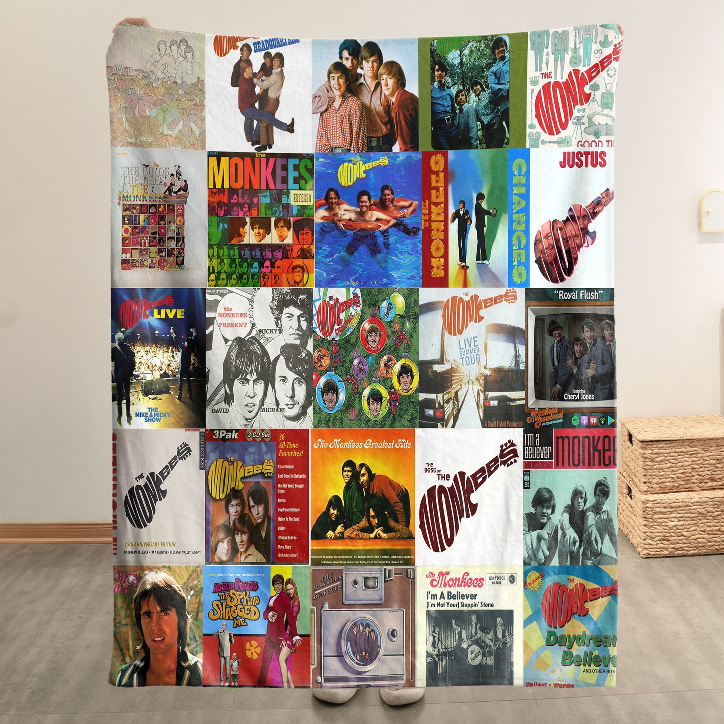 The Monkees Sherpa Blanket – Retro Pop Warmth Wrapped in Iconic Album Art