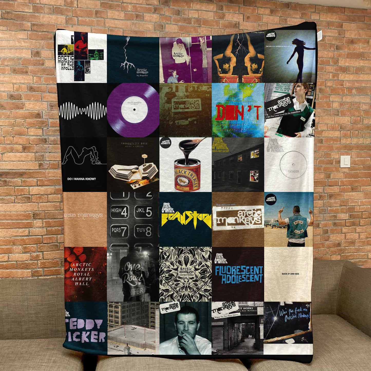 Arctic Monkeys Sherpa Blanket – A Cozy Dive Back Into Indie Rock Glory