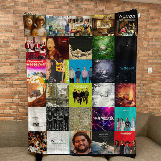 Weezer Sherpa Blanket – A Cozy Tribute to Alt-Rock’s Most Iconic Eras