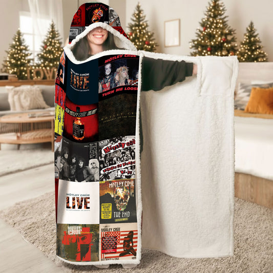 Mötley Crüe Wearable Hooded Blanket – A Cozy Hit of Rock ’n’ Roll Chaos