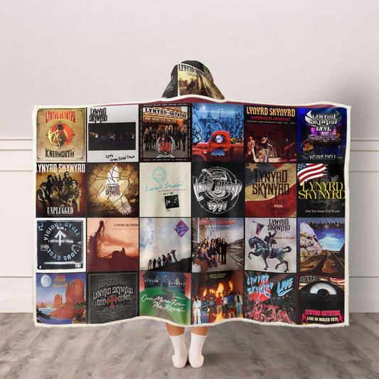 Lynyrd Skynyrd Wearable Hooded Blanket – Southern Rock Comfort (Copy)