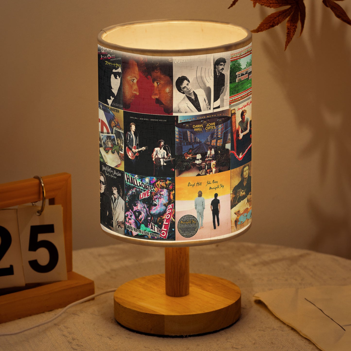 Hall & Oates Fabric Lamp – A Nostalgic Tribute to Iconic Albums