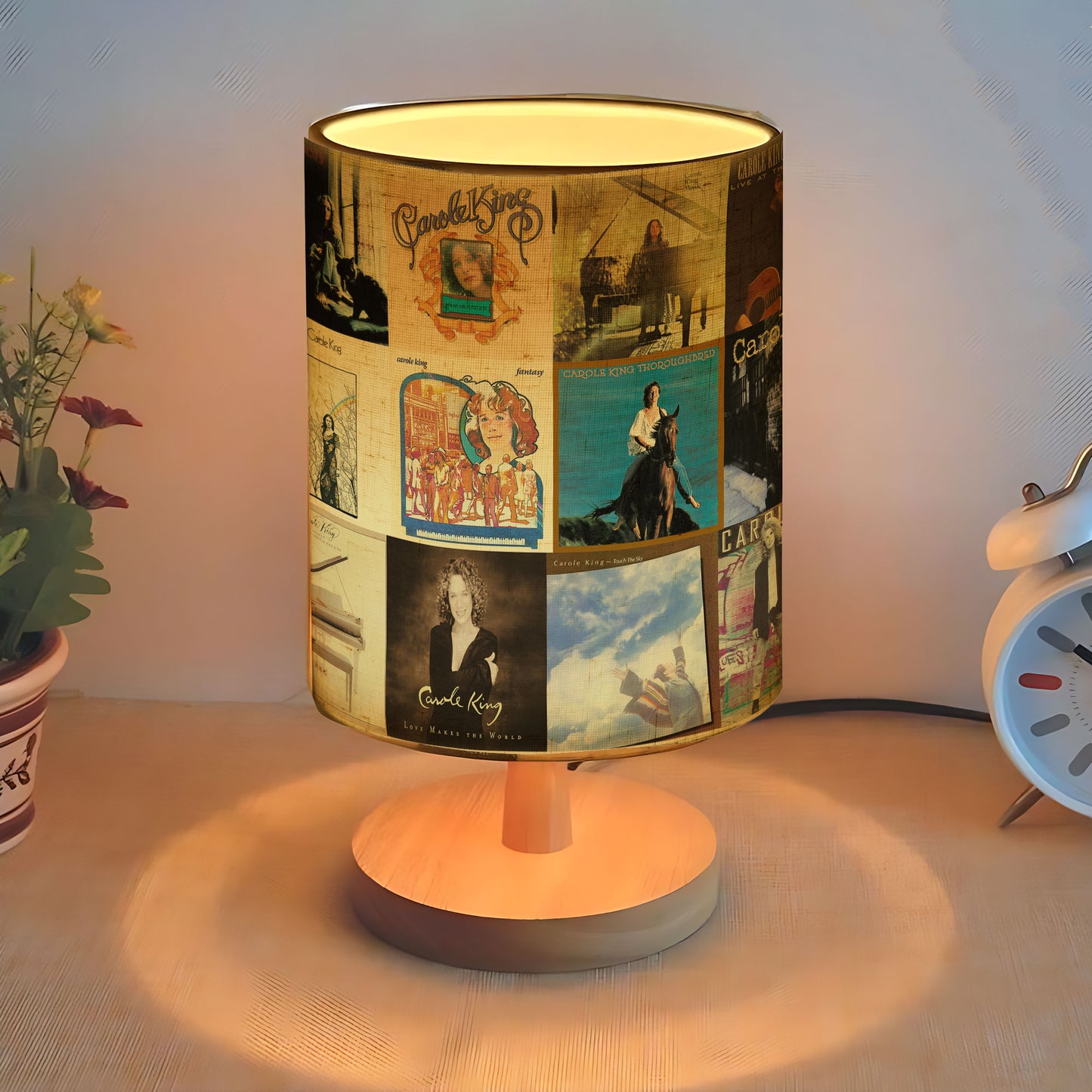 🎹 Carole King Album Art Lamp – Timeless Soul & Songwriter Magic