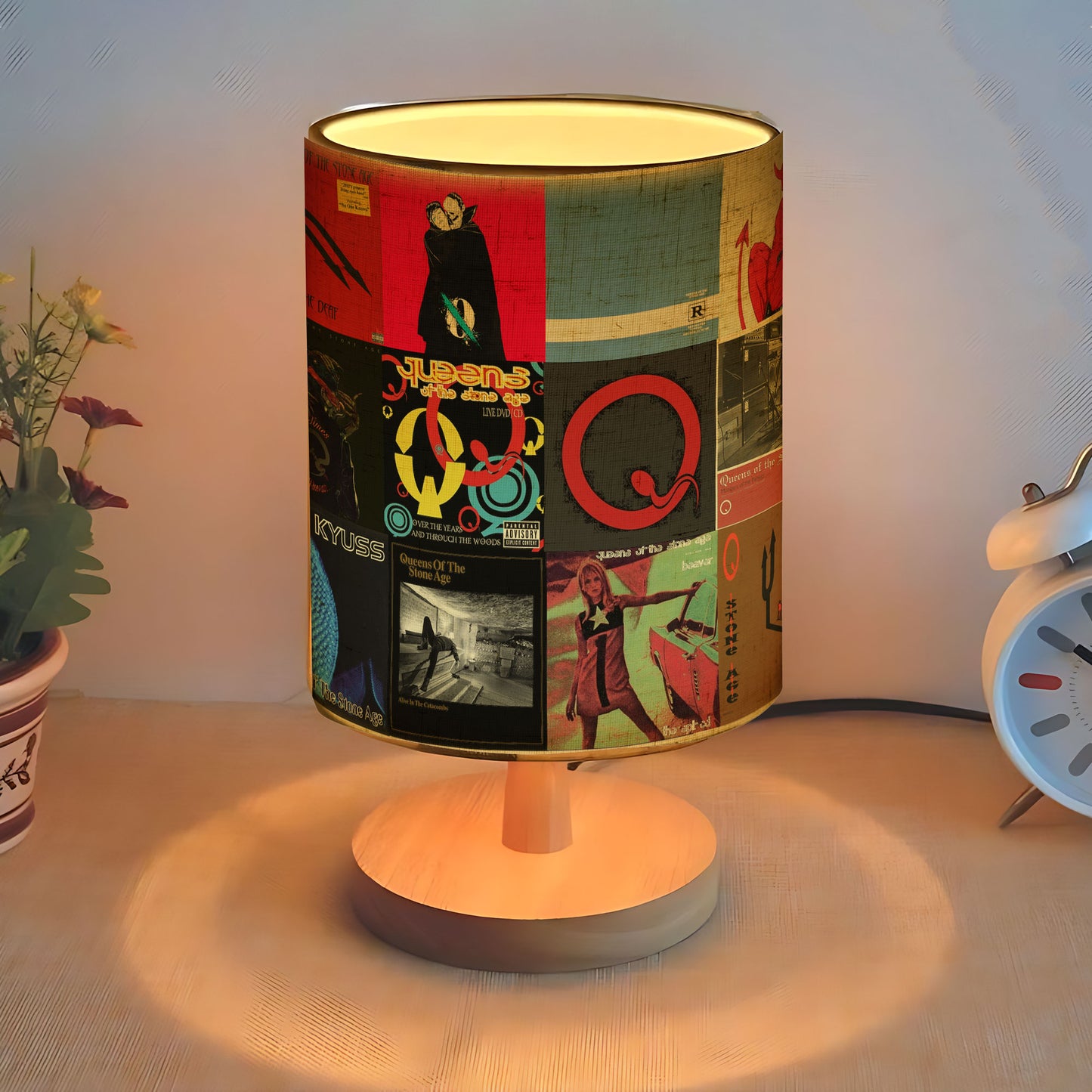 Queens of the Stone Age Album Cover Lamp – Rock Music Nostalgia Decor