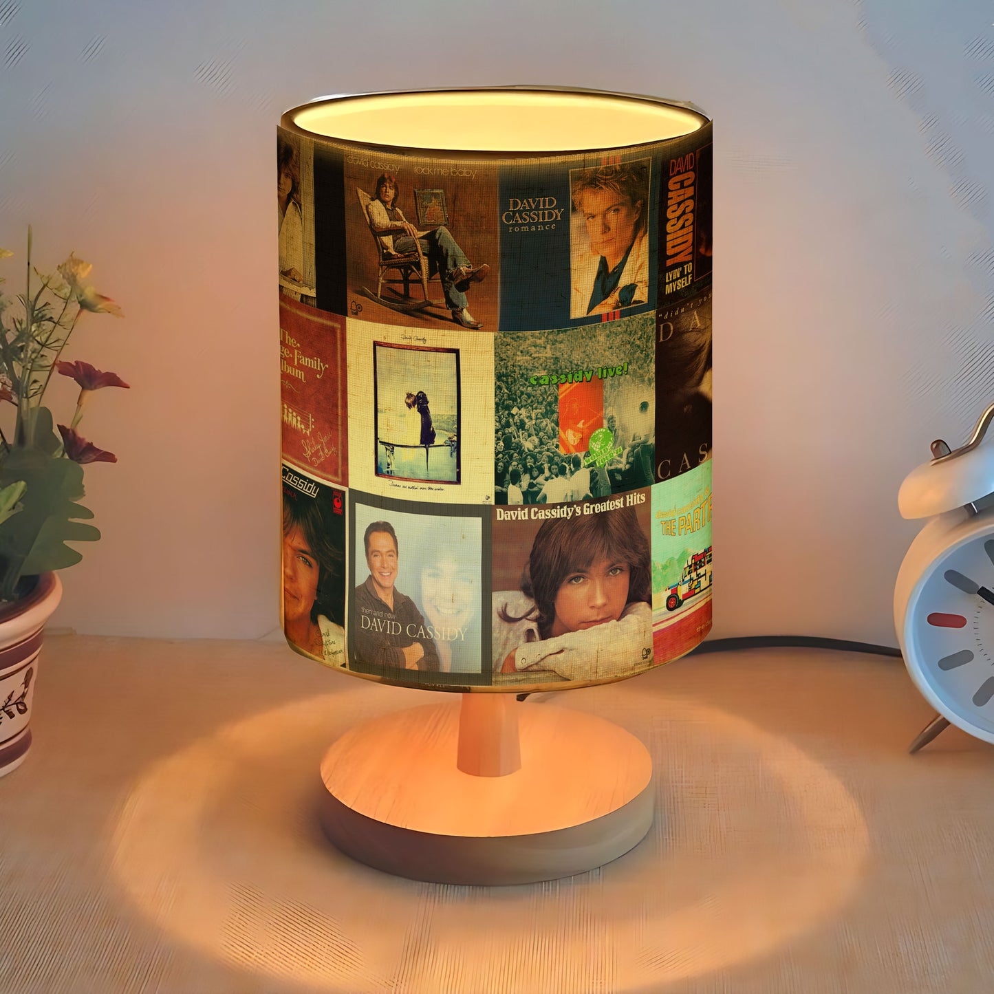 David Cassidy Fabric Lamp – A Warm Tribute for Music Lovers