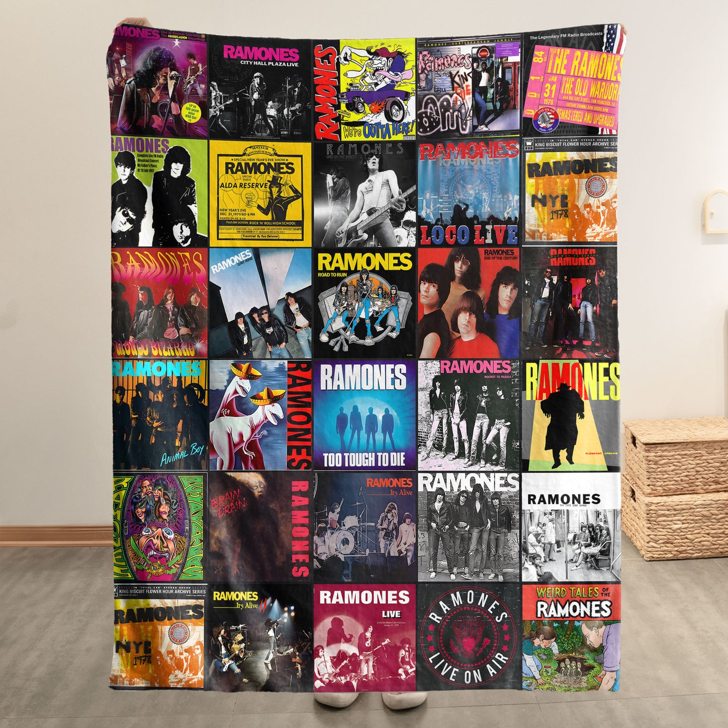 Ramones Sherpa Blanket – A Punk Rock Time Machine for True Fans