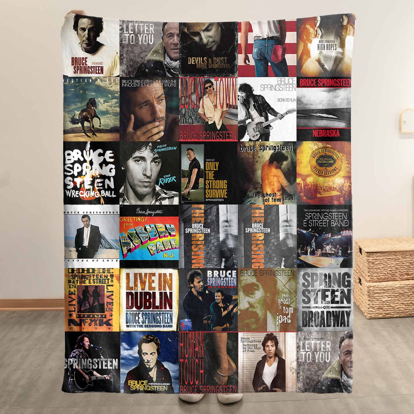 Bruce Springsteen Sherpa Blanket – A Warm Tribute to The Boss