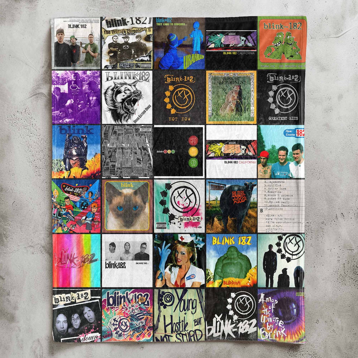 Blink-182 Sherpa Blanket – Pop-Punk Comfort for True Fans