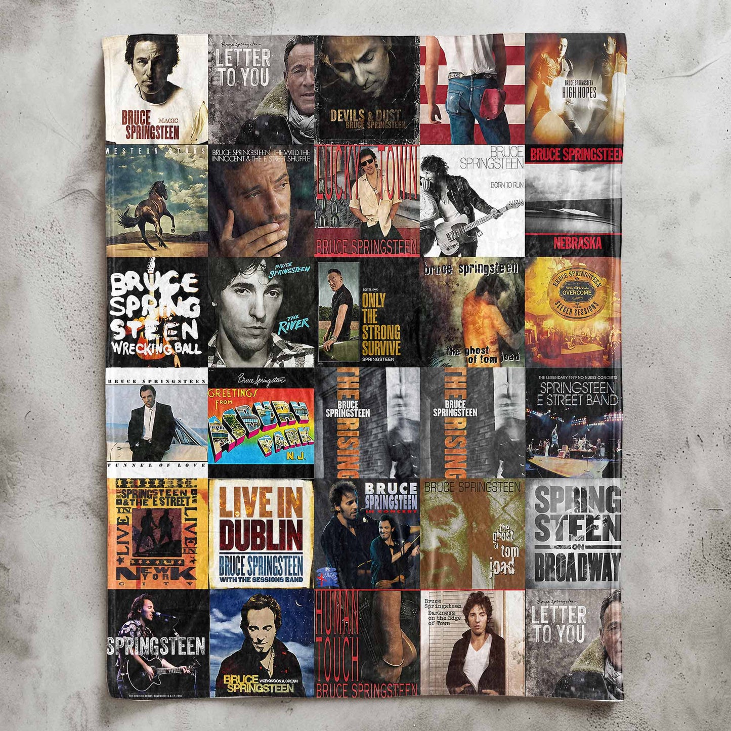 Bruce Springsteen Sherpa Blanket – A Warm Tribute to The Boss
