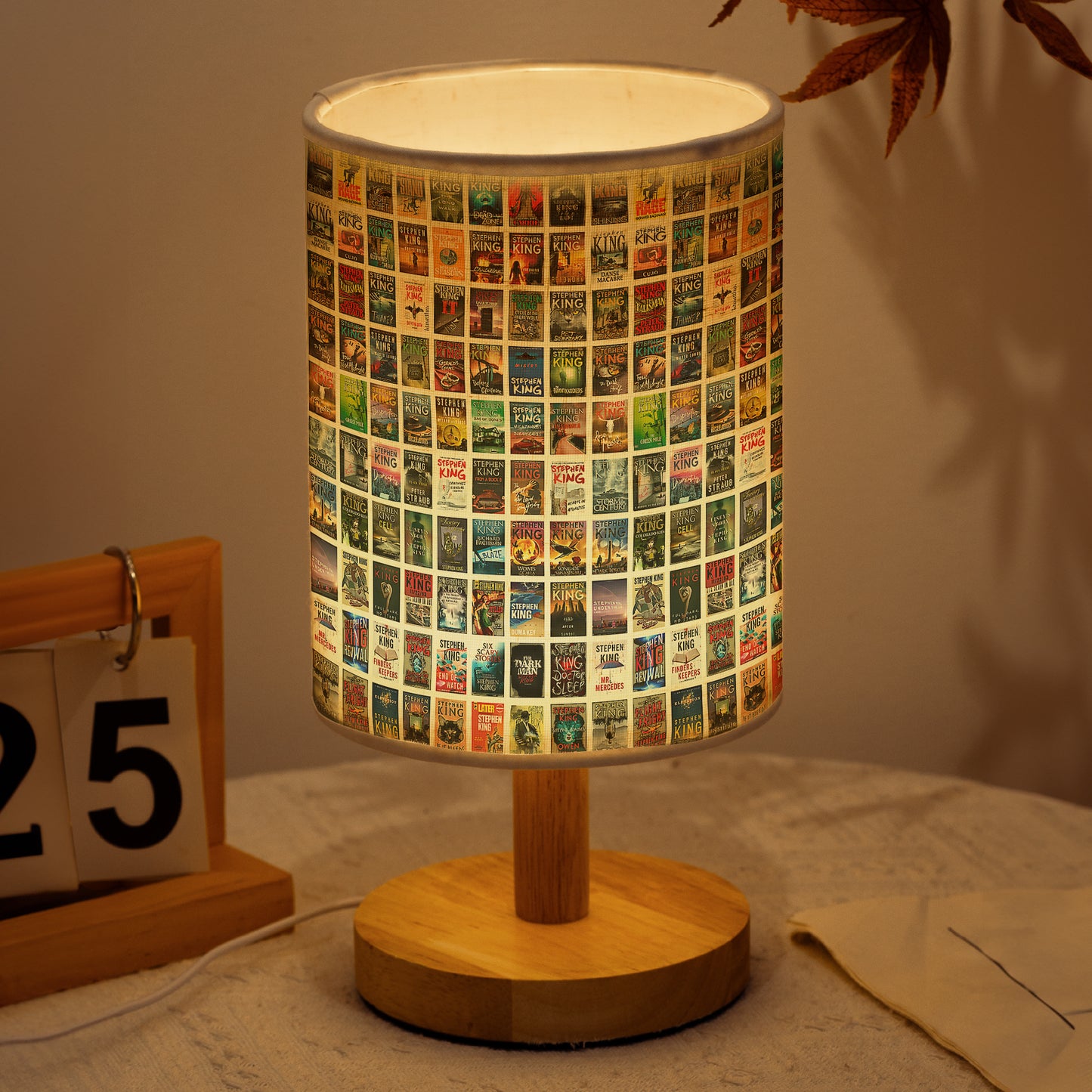 Stephen King Book Cover Table Fabric Lamp – Horror Literature Décor