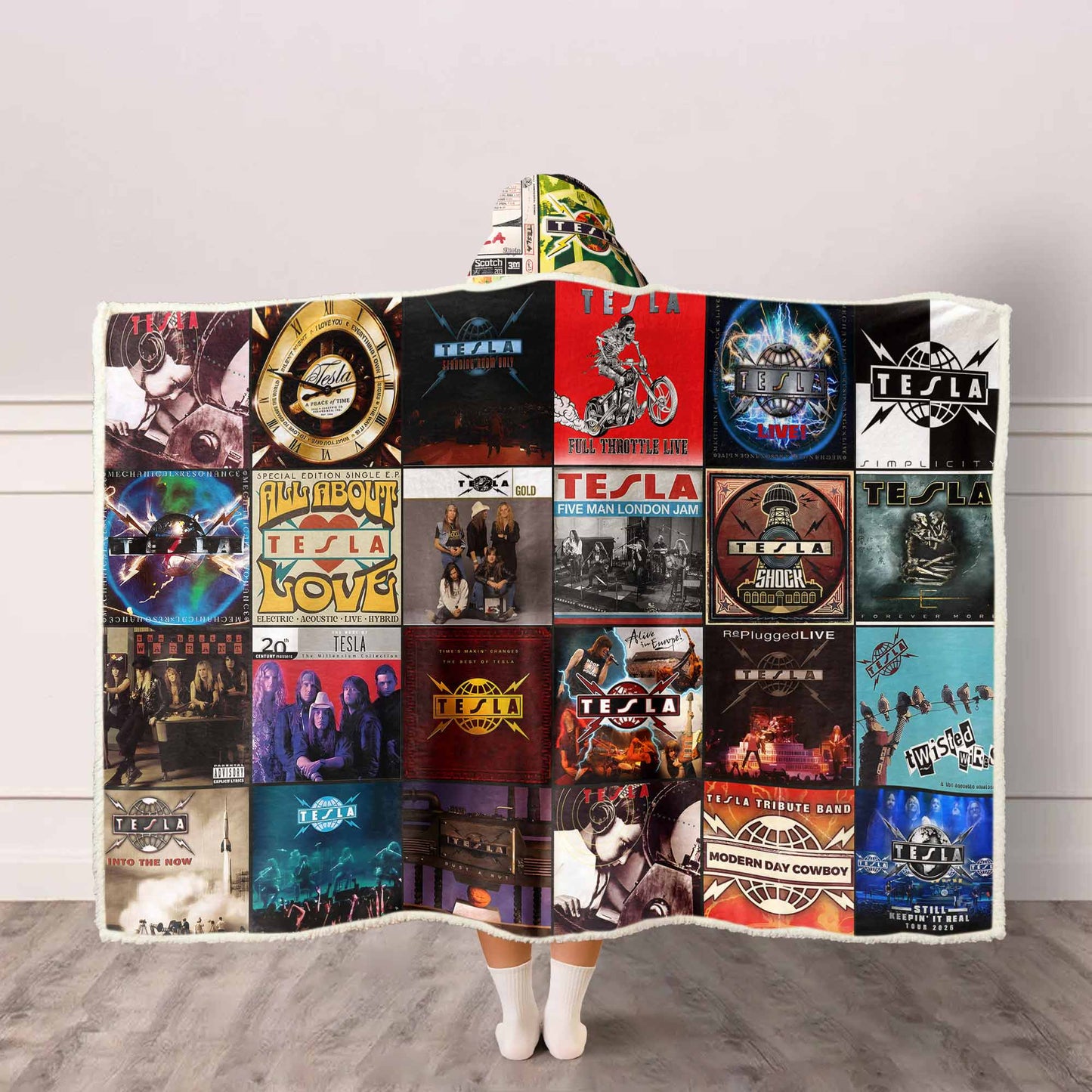 Tesla Wearable Hooded Blanket – Hard-Rock Warmth You Can Wear