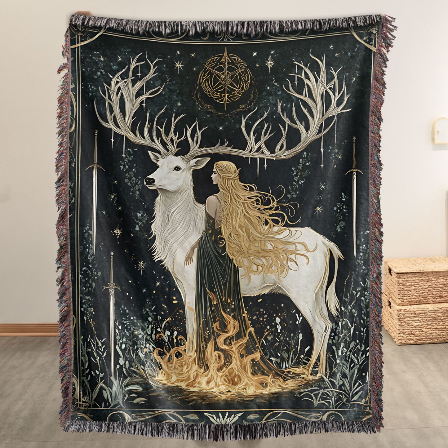 Queen of Flame, Heir of Terrasen – Aelin Galathynius Woven Blanket